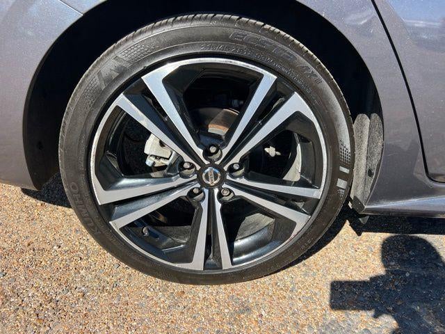 2022 Nissan Sentra SR CVT