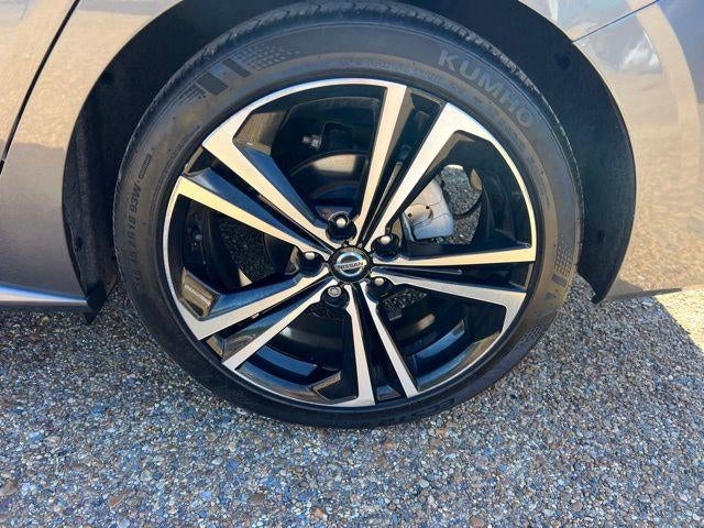 2022 Nissan Sentra SR CVT