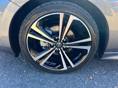 2022 Nissan Sentra SR CVT
