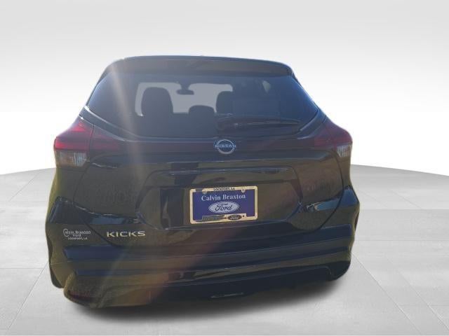 2024 Nissan Kicks S FWD