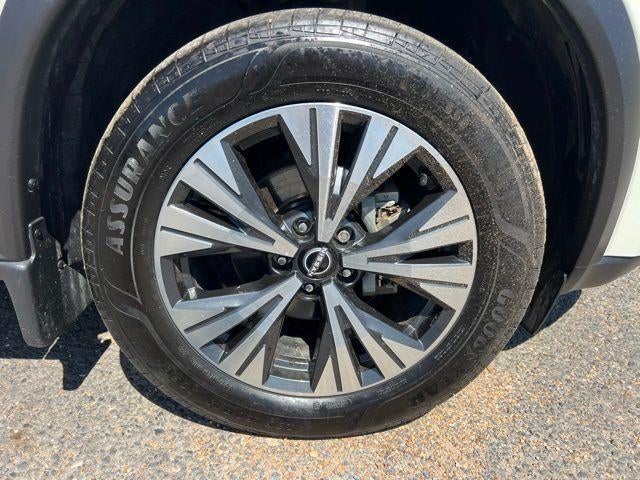 2023 Nissan Rogue FWD SV *Ltd Avail*